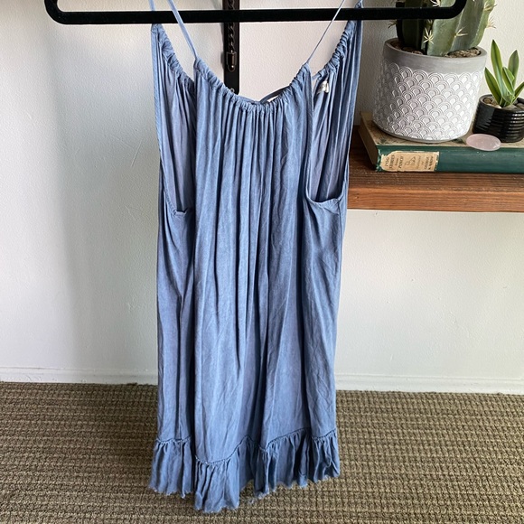 Cute flowy blue summer dress! - Picture 3 of 4